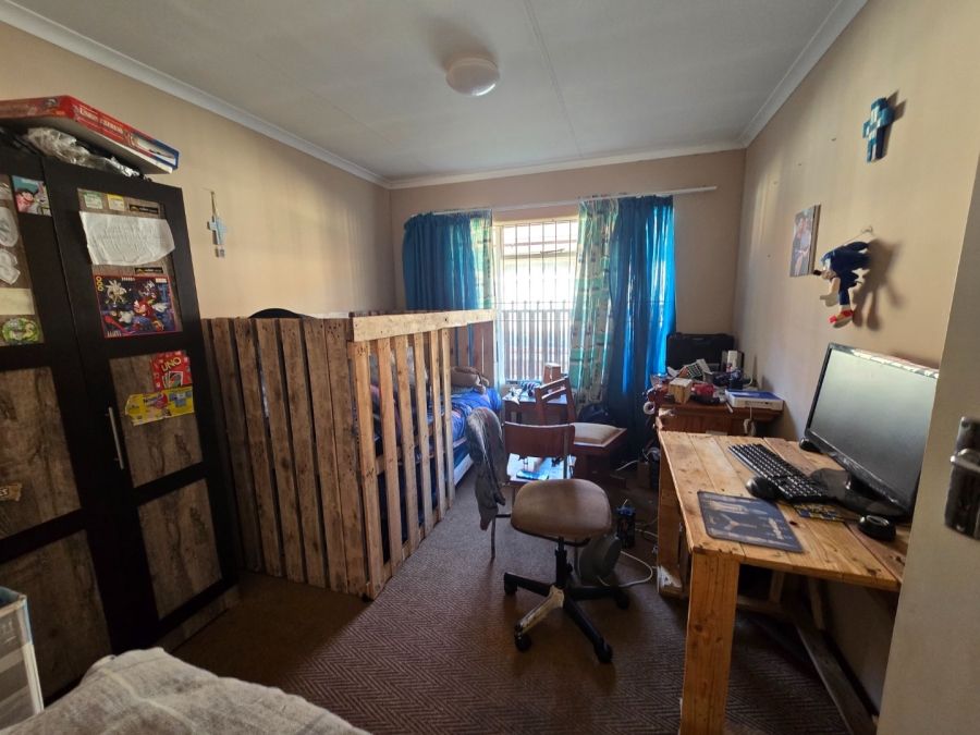 4 Bedroom Property for Sale in Fichardt Park Free State